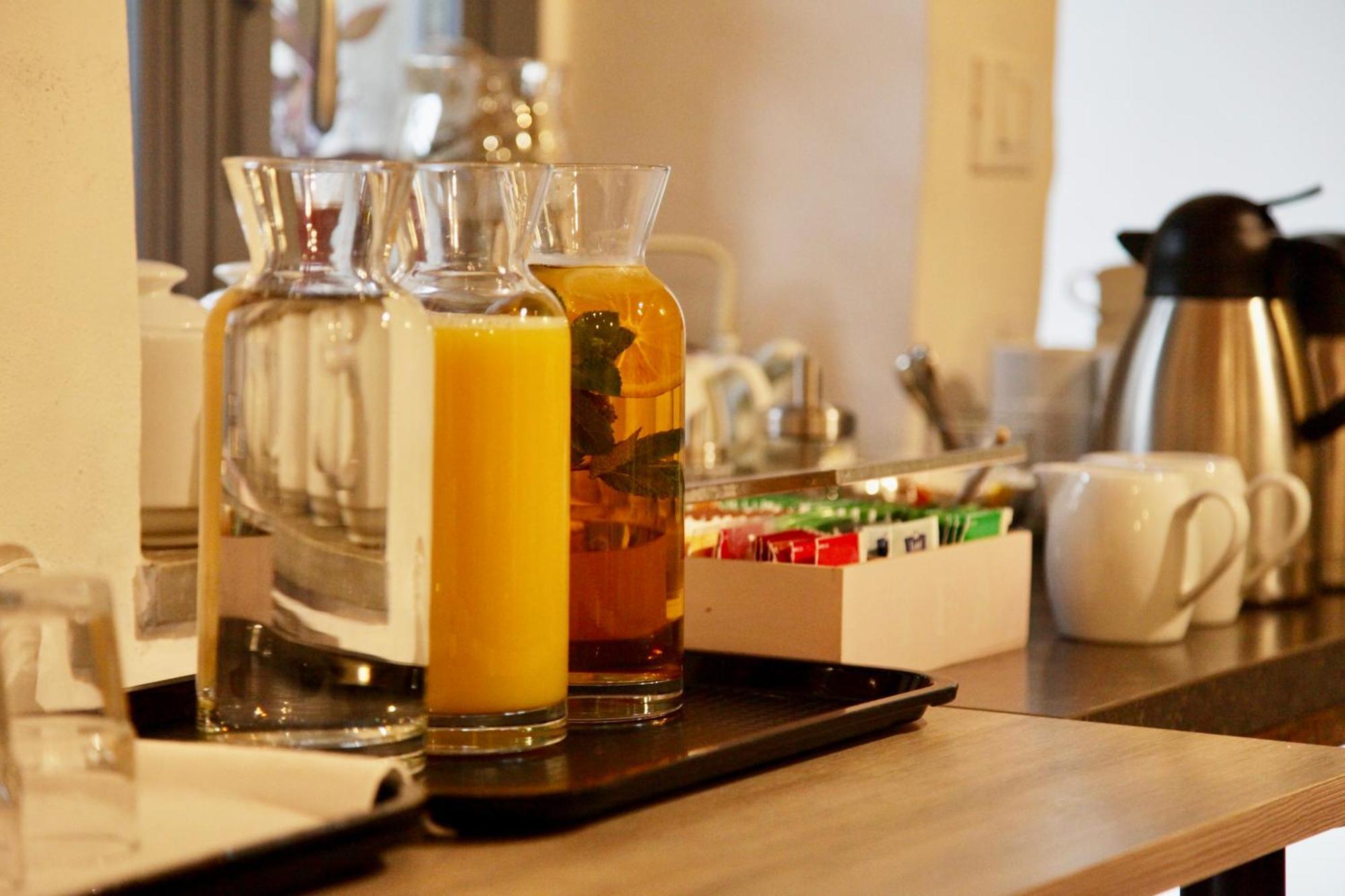 Boutique Hotel Dvor Dobrovo Zewnętrze zdjęcie