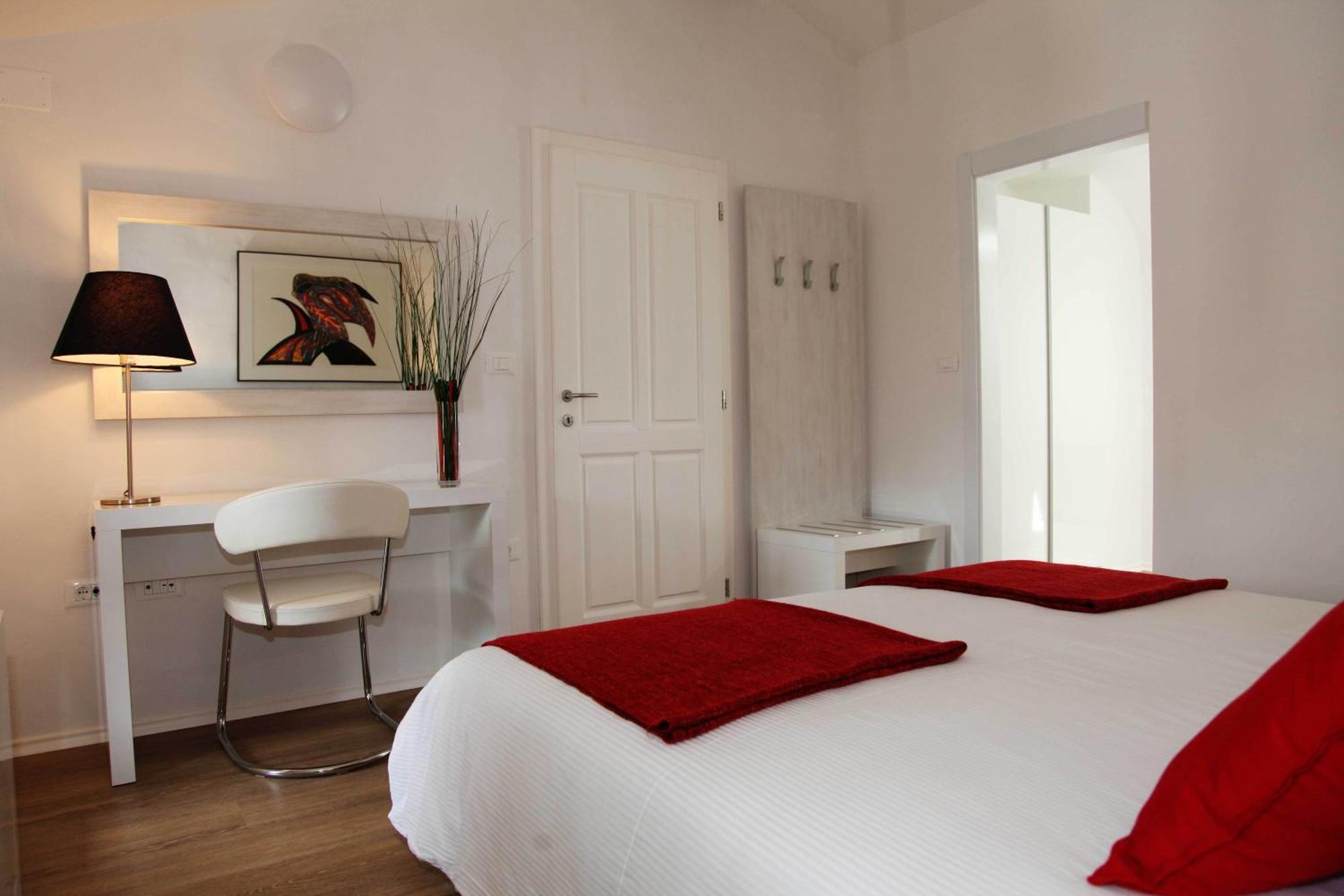 Boutique Hotel Dvor Dobrovo Pokój zdjęcie