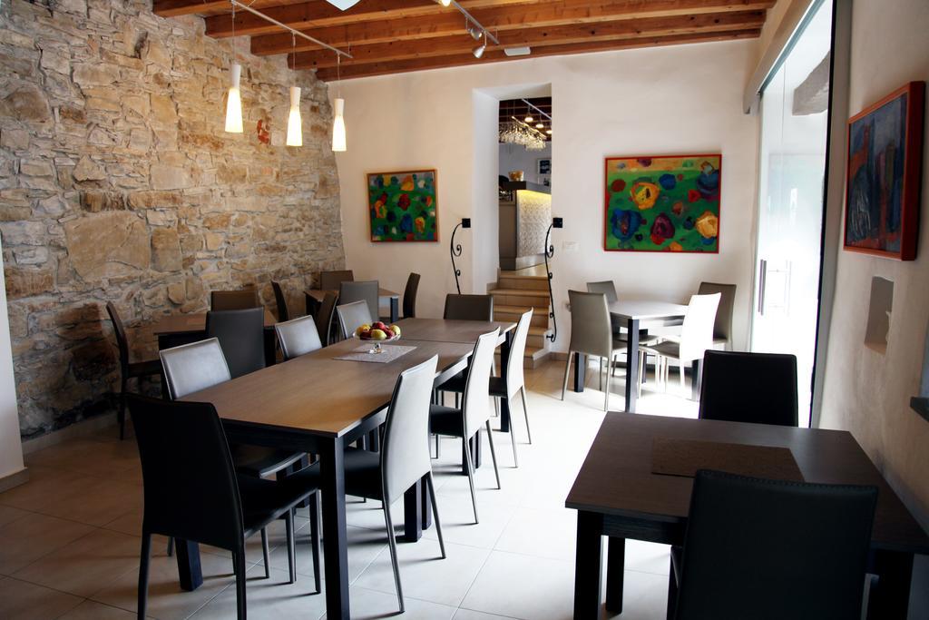 Boutique Hotel Dvor Dobrovo Zewnętrze zdjęcie