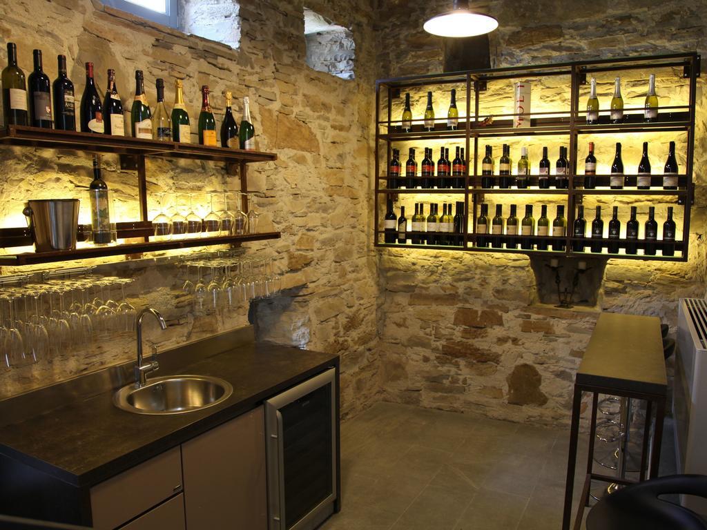 Boutique Hotel Dvor Dobrovo Zewnętrze zdjęcie