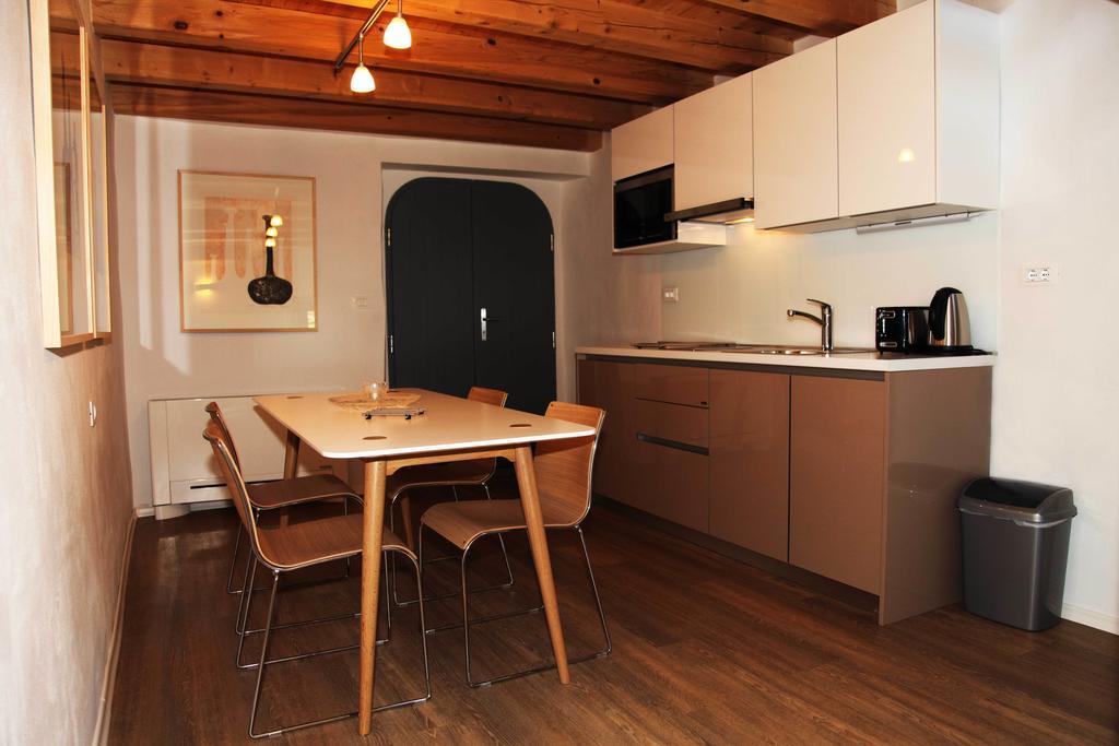 Boutique Hotel Dvor Dobrovo Pokój zdjęcie