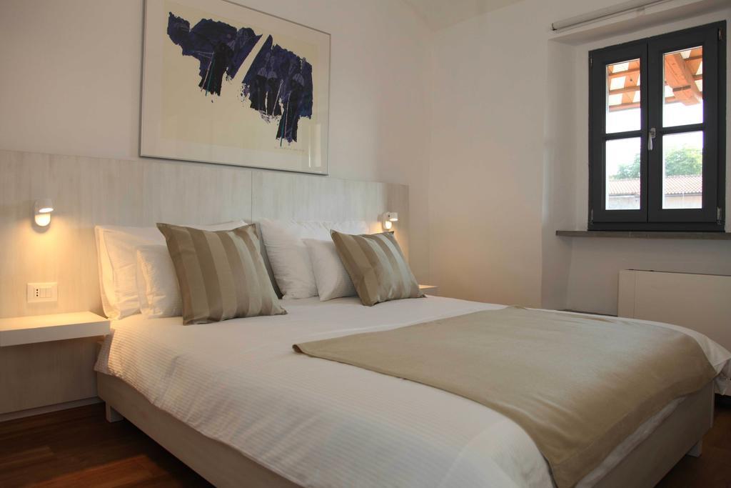 Boutique Hotel Dvor Dobrovo Pokój zdjęcie