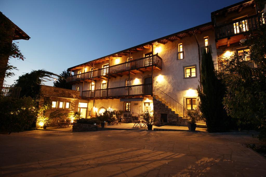 Boutique Hotel Dvor Dobrovo Zewnętrze zdjęcie