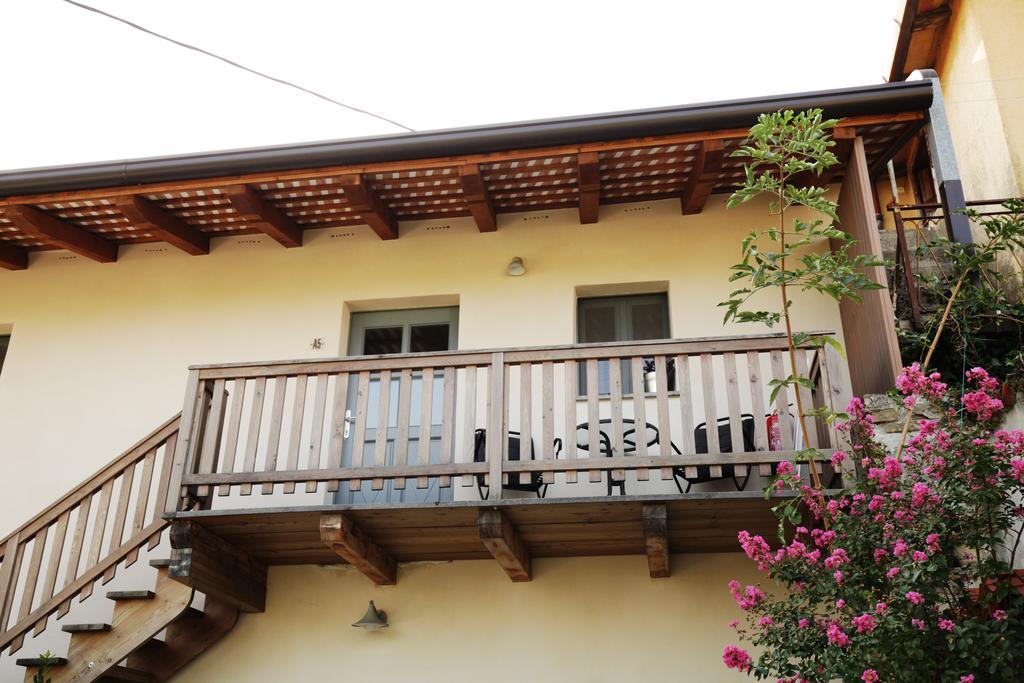 Boutique Hotel Dvor Dobrovo Zewnętrze zdjęcie